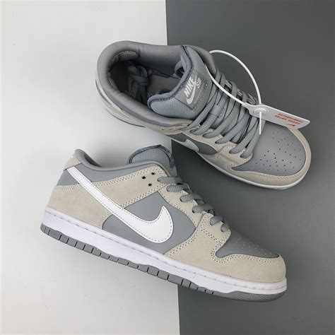 sb dunk white wolf grey